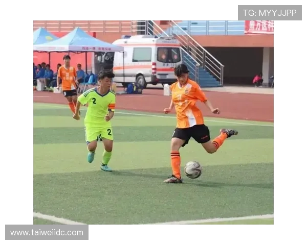 重庆足球队比赛经验变革引发热议探索新战术与团队协作的未来发展