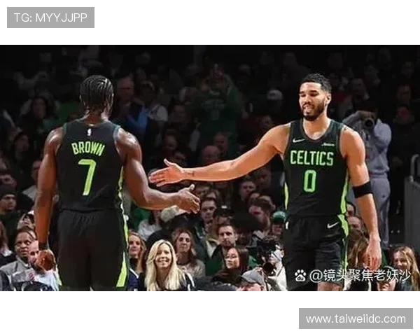 凯尔特人全力挑战雄鹿争夺东部冠军宝座 激战背后隐藏的战略博弈