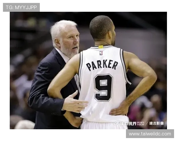 2004年NBA季后赛火箭对决马刺的经典之战回顾与分析