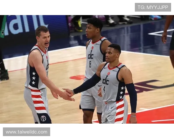 勇士与火箭精彩对决回放NBA直播全程回顾与分析 勇士与火箭精彩对决回放NBA直播全程回顾与分析